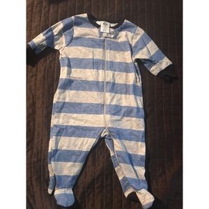 Infant clothing